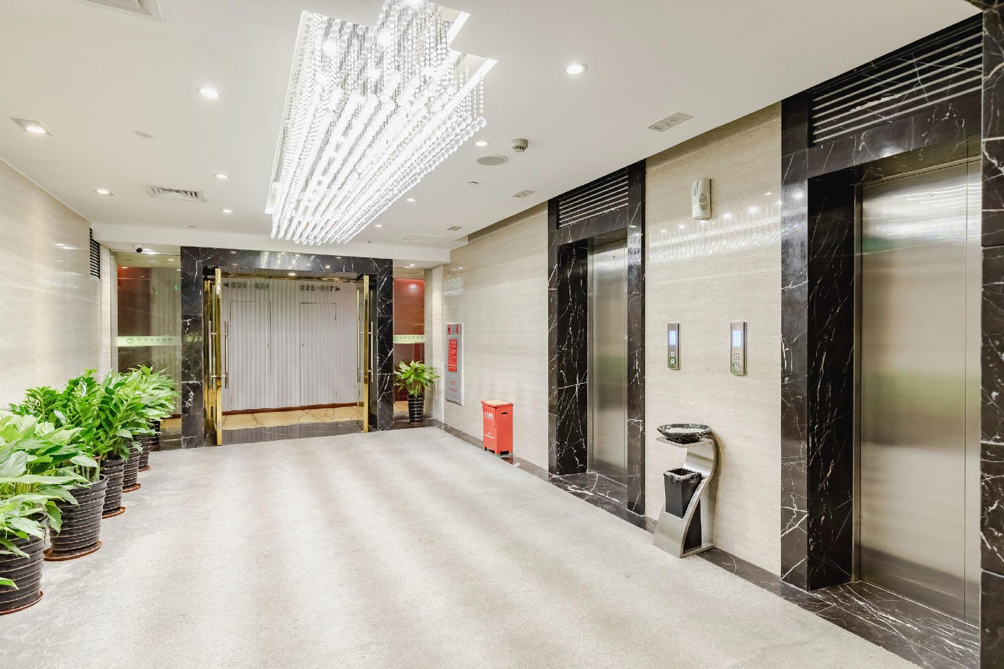 The Century Hotel (ex. Zhongshan Zhongao) 29/30