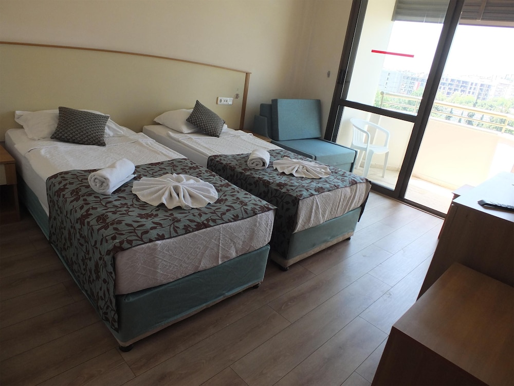 Marbel Hotel 21/60