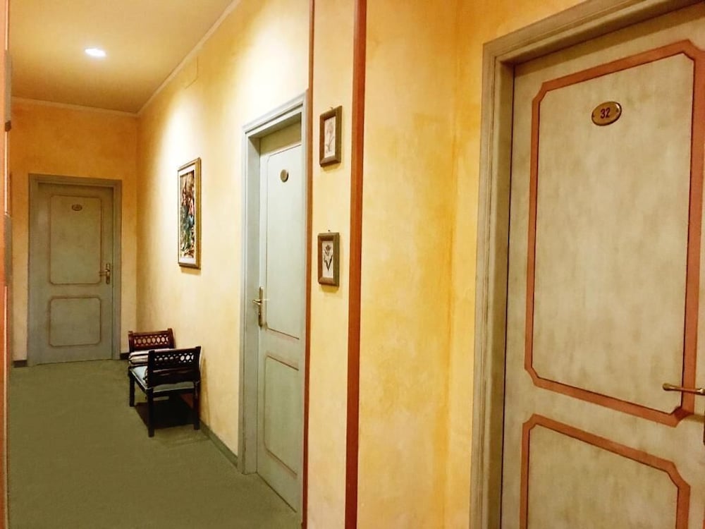 Hotel Villa Primavera 74/94