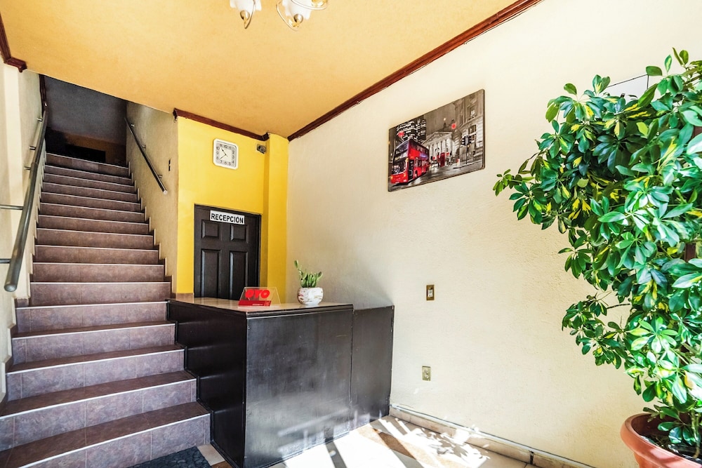 OYO Hotel Posada Bugambilia, San Luis Potosi 8/37