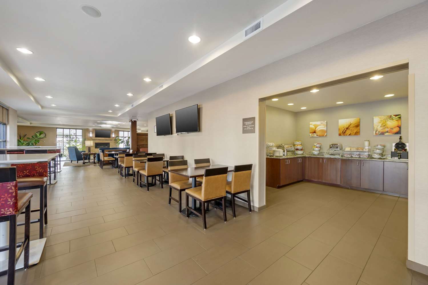 Comfort Inn & Suites Cheyenne, WY 34/41