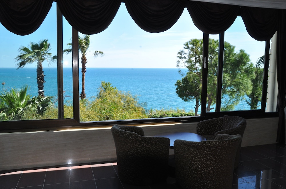 Nazar Beach City & Resort Hotel 22/32