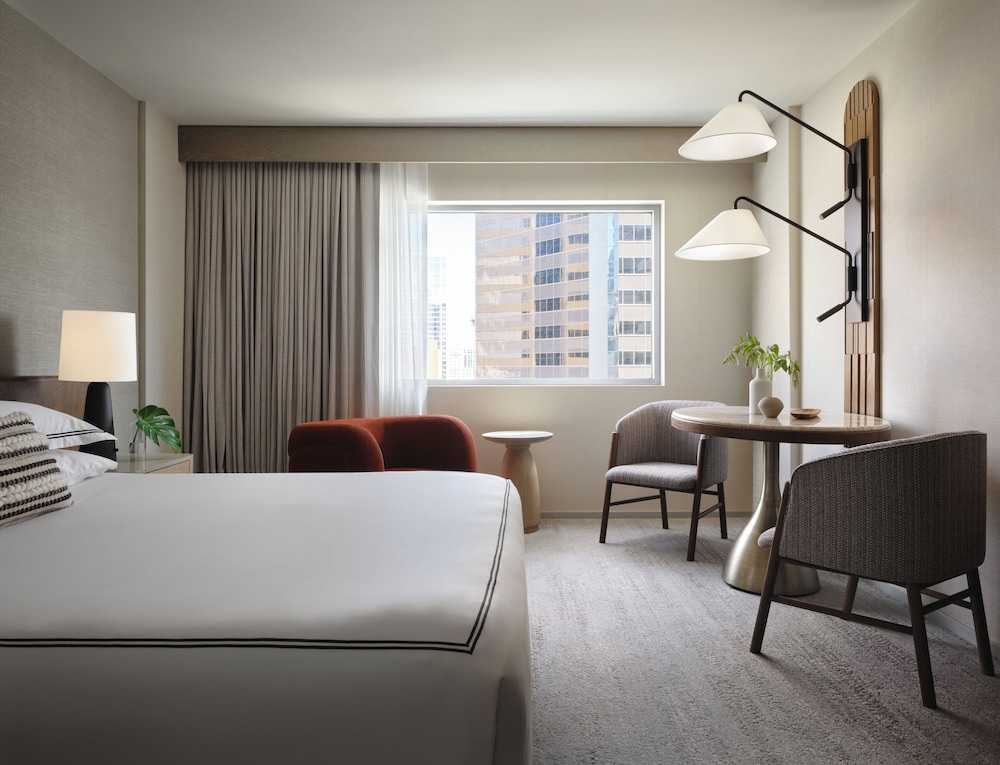 Essential, King Bed، Hotel Palomar Phoenix A Kimpton Hotel 2/7