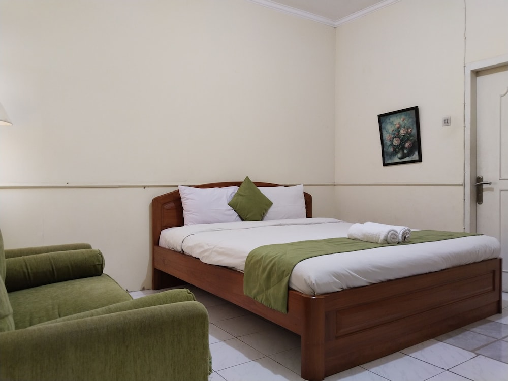 The Garden Family Guest House 16/50