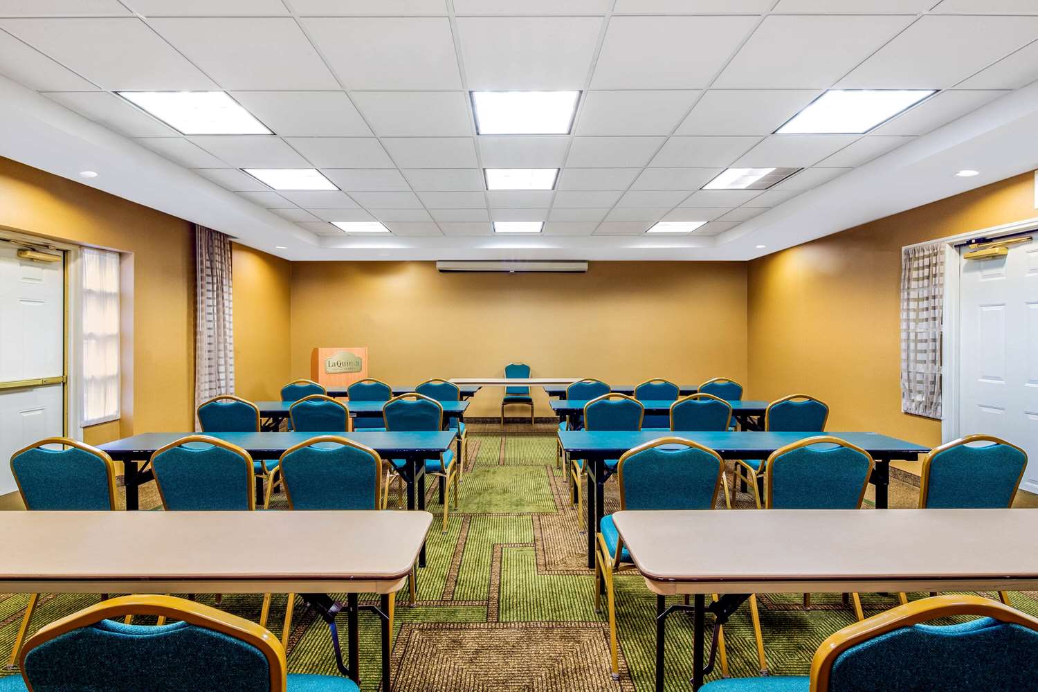 La Quinta Inn And Suites By Wyndham Fremont Silicon Valley 47/56