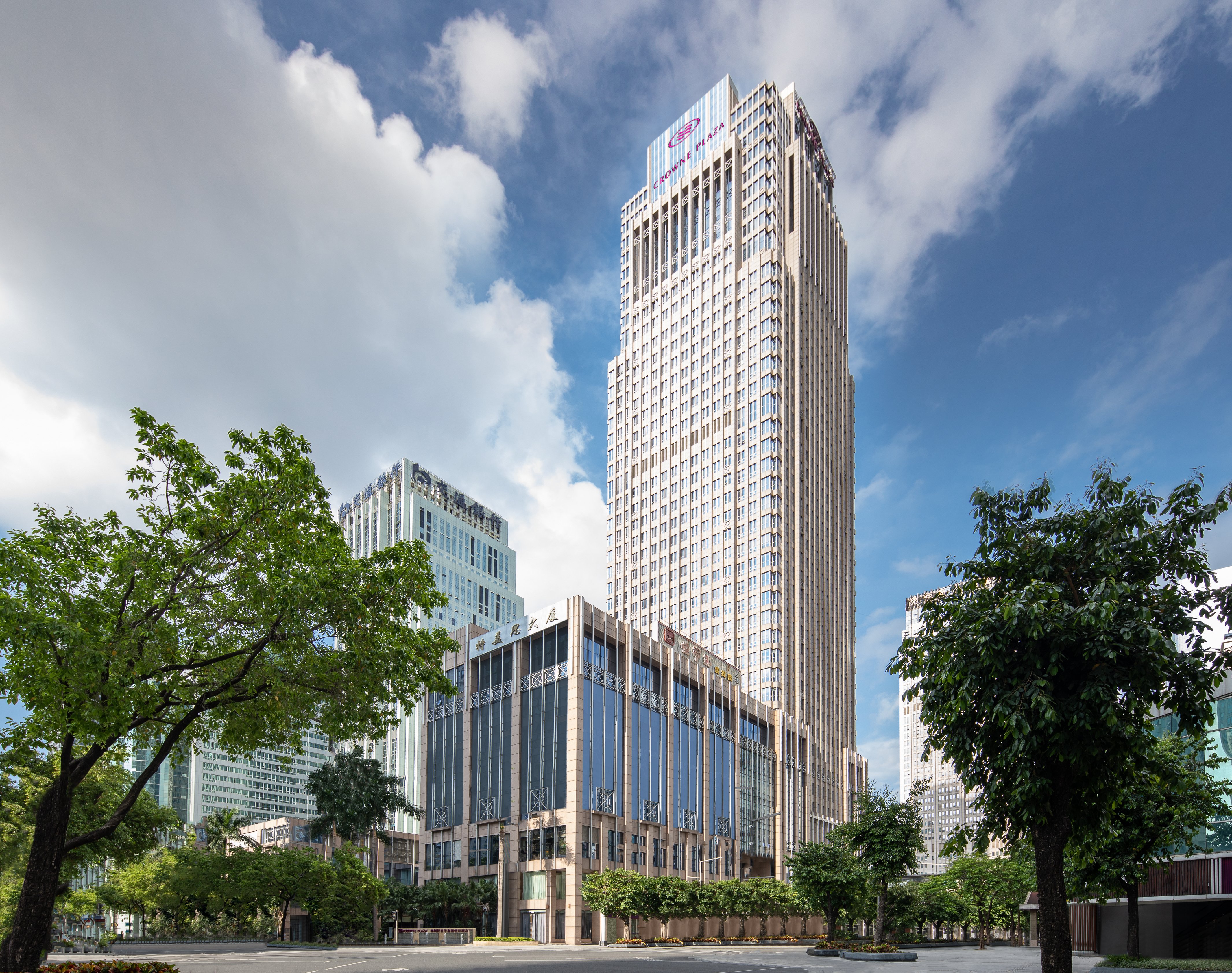Crowne Plaza Shenzhen Futian 3/86