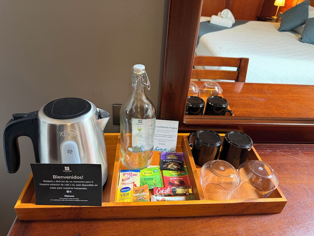 Blu Inn Hotel 25/50