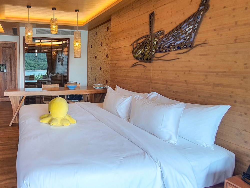 2 Bedrooms, Pool, Family, Villa, King and Twin Beds