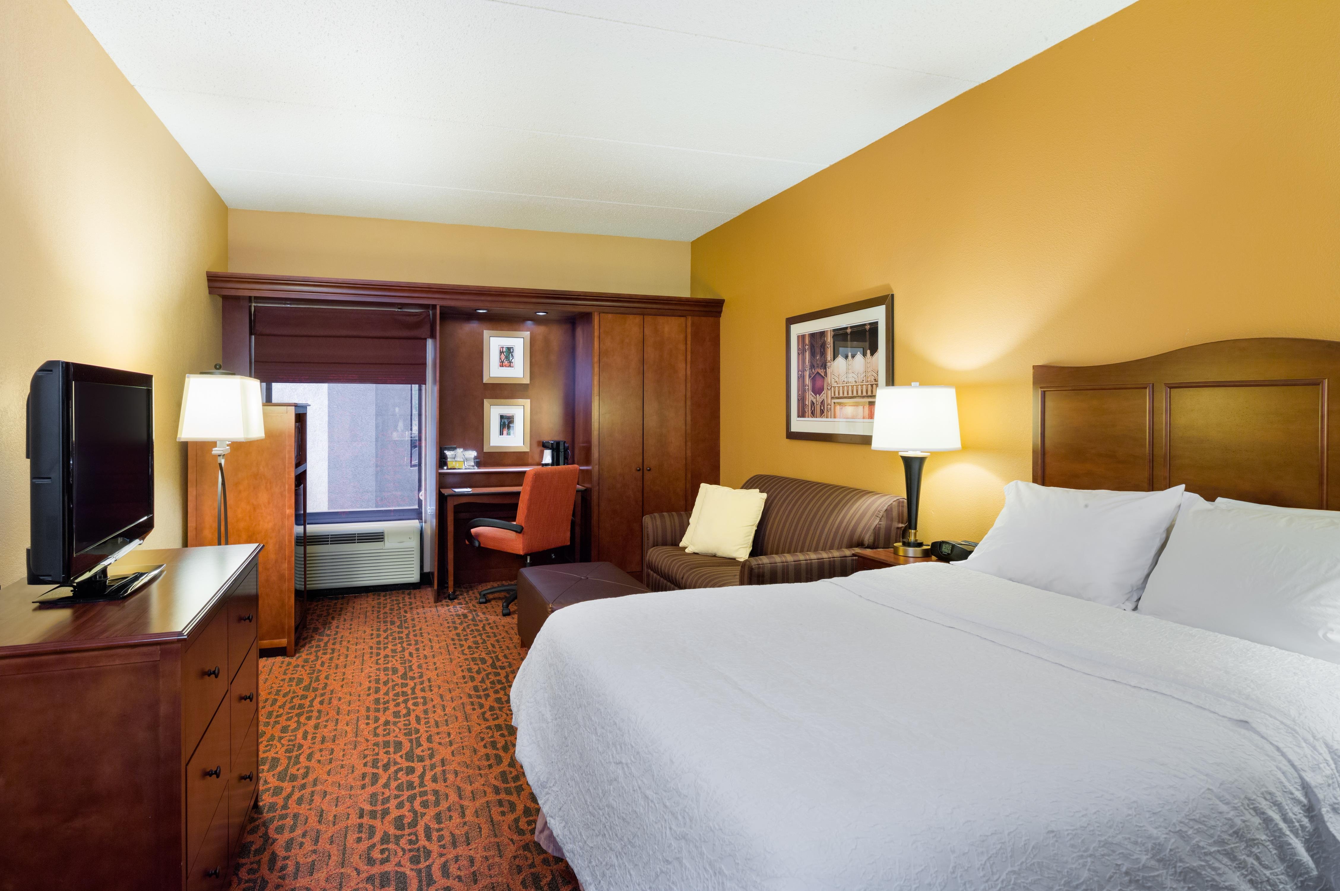 Larkspur Landing Hotel Carlisle 5/28