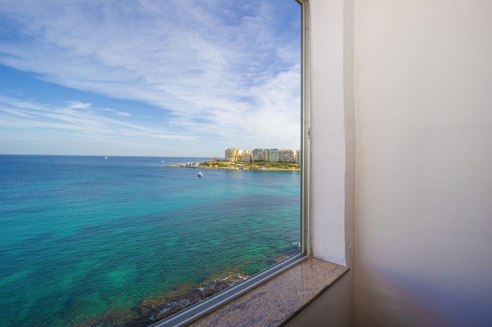 Spinola Bay Apartment 30/40