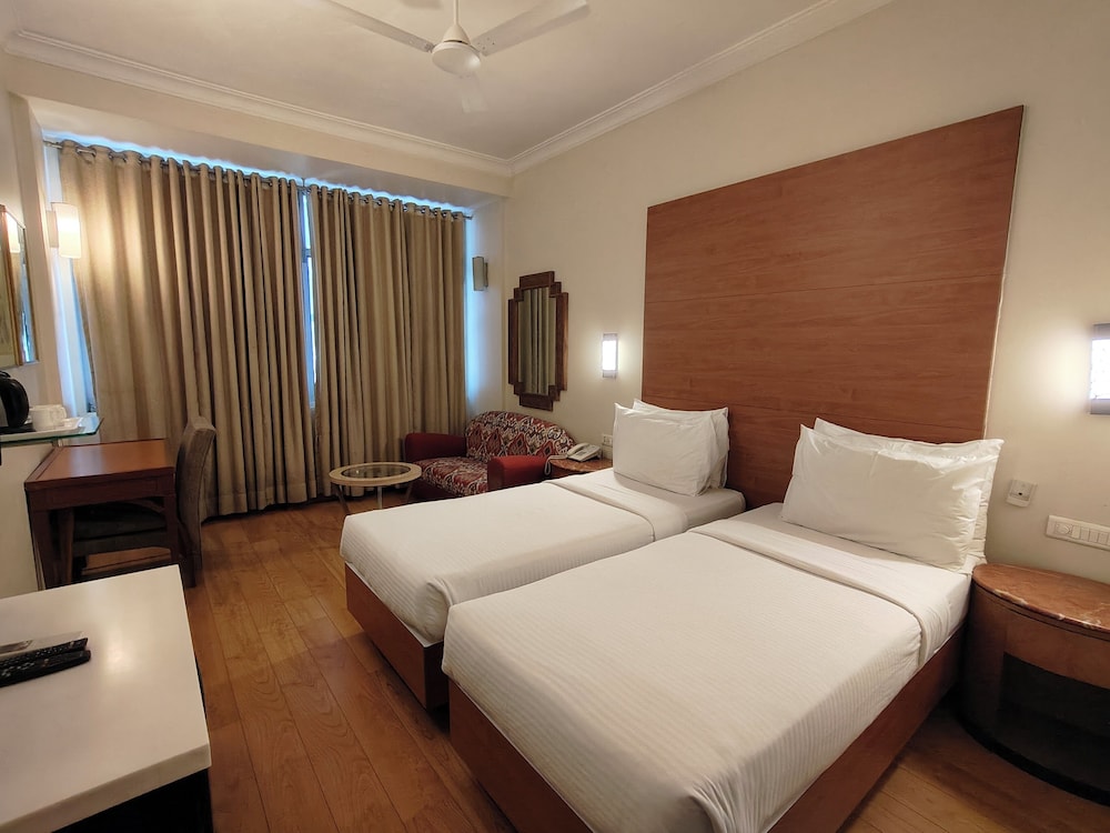 Hotel Regency 16/54