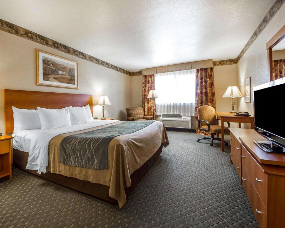 Standard, King Bed