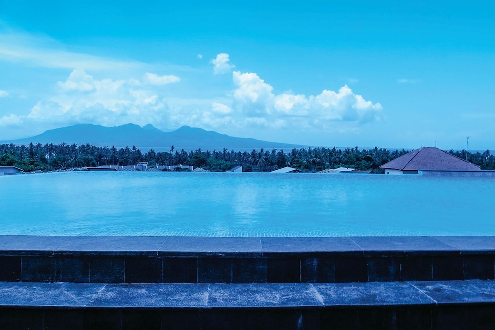 ILLIRA Hotel Banyuwangi 49/56