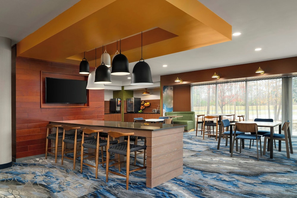 Fairfield Inn Suites By Marriott Chesapeake Suffolk 38/52