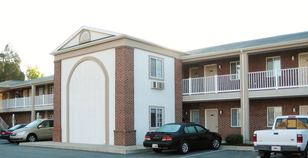 Corporate Suites of Burlington 1/47