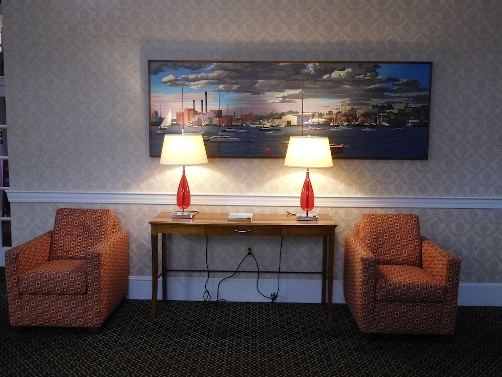 New Bedford Inn Suites 39/69
