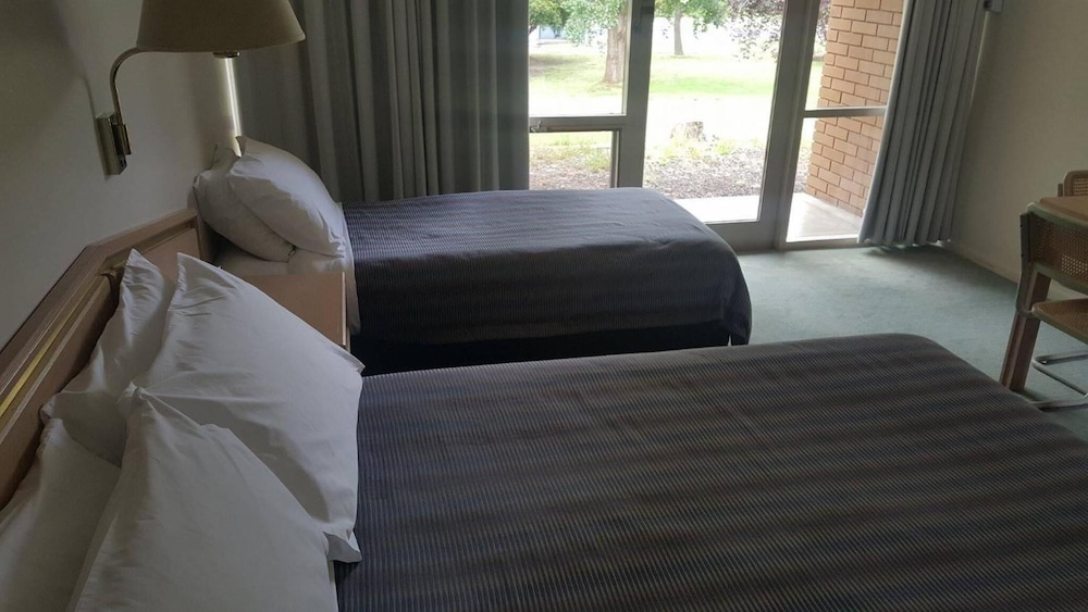 Moe Parklands Motel 24/37