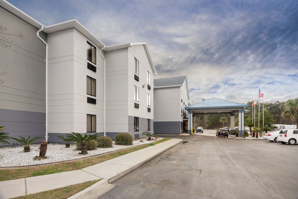 Baymont By Wyndham Pooler Savannah 39/50