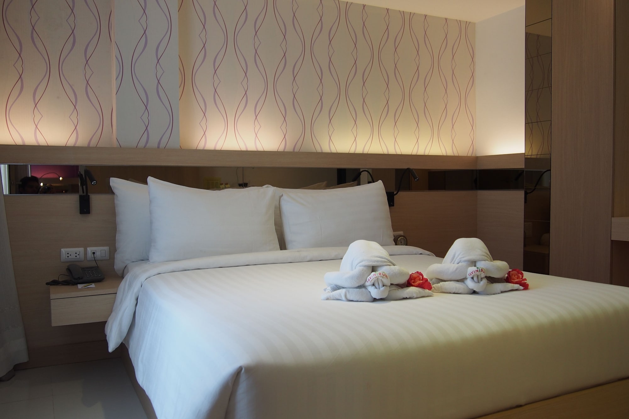 SUPERIOR, DOUBLE BED