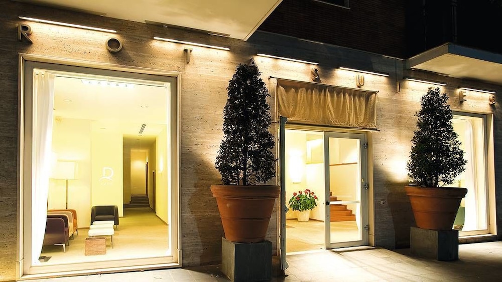 Rota Suites 58/58