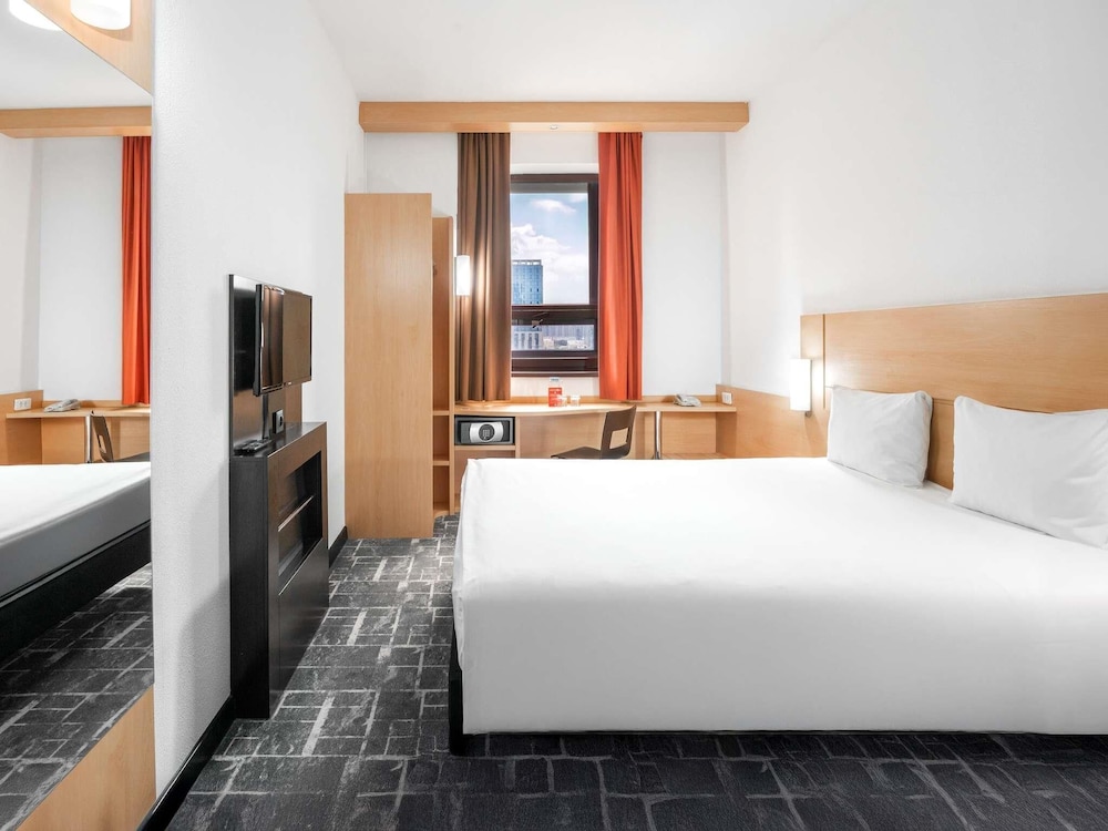 غرفة قياسية مزدوجة، Ibis Astana Hotel 6/10
