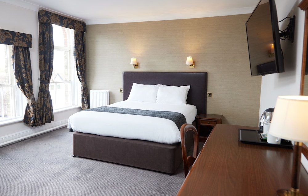 The George Hotel 14/57
