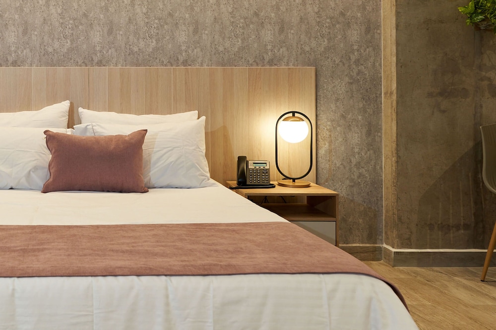 Eutopiq Hotel 41/58