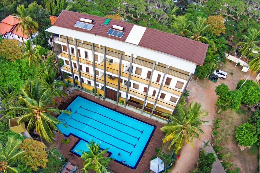 Olanro Hotel 4/40
