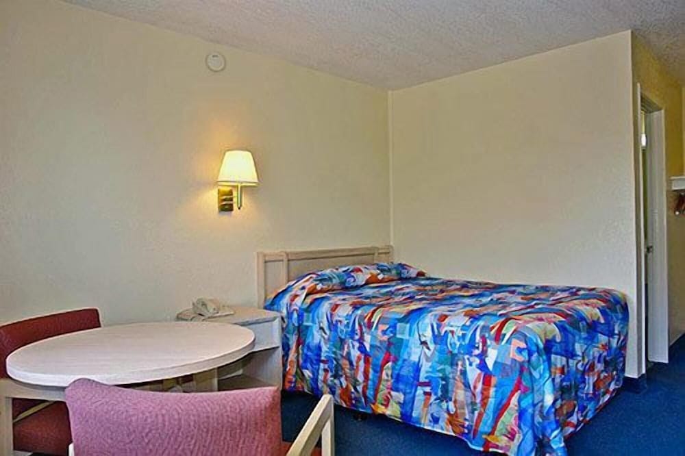 Motel6 Chandler, AZ 24/41