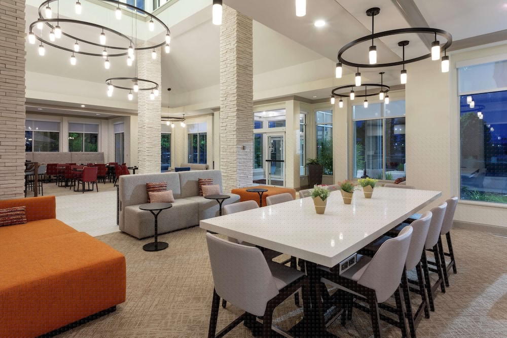 Hilton Garden Inn Minneapolis St. Paul-Shoreview 34/57