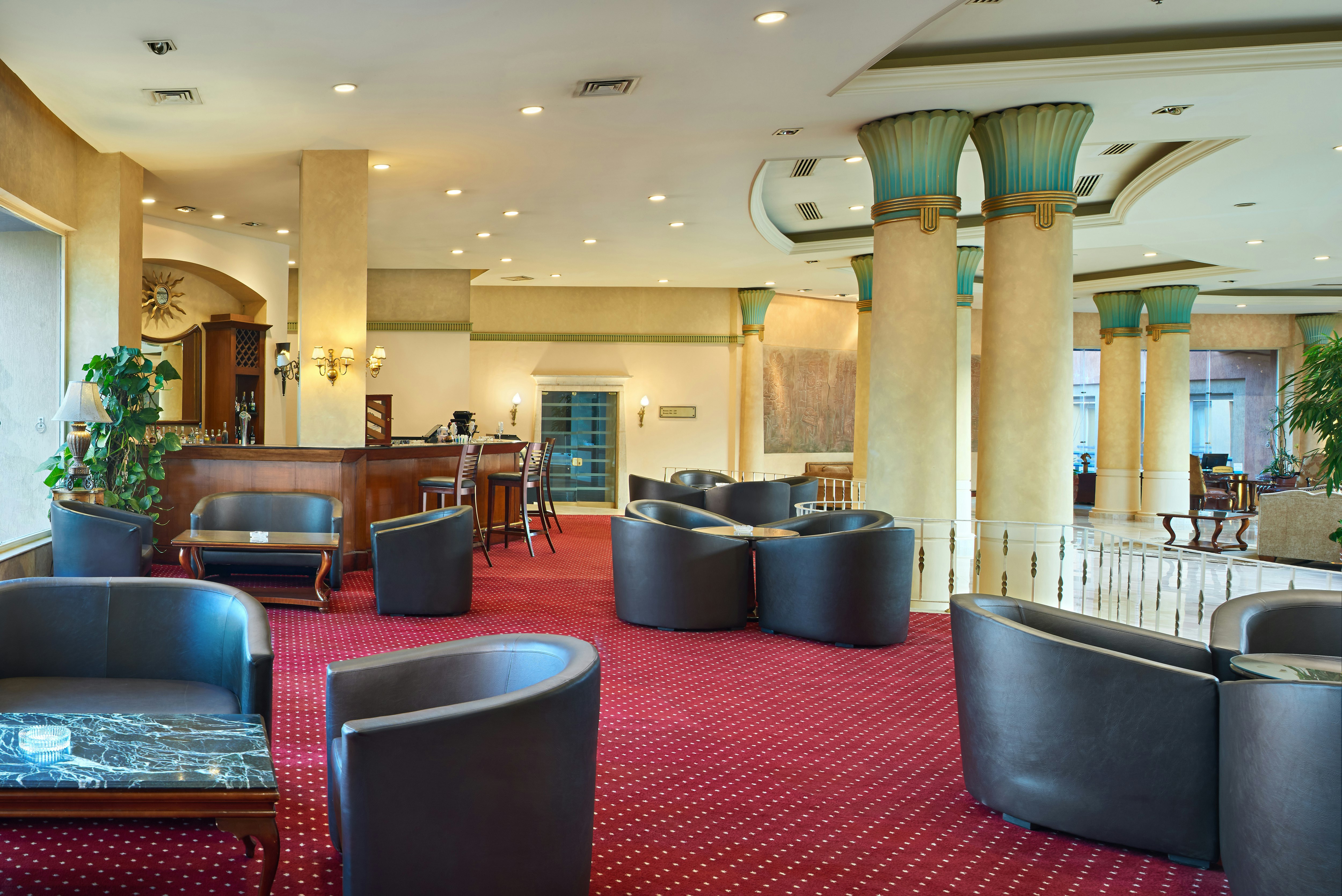 Hilton Alexandria Green Plaza 46/89