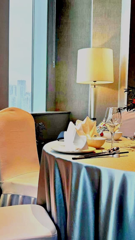 Pagoda Hotel Chongqing Incity HuaLongQiao Station 66/80