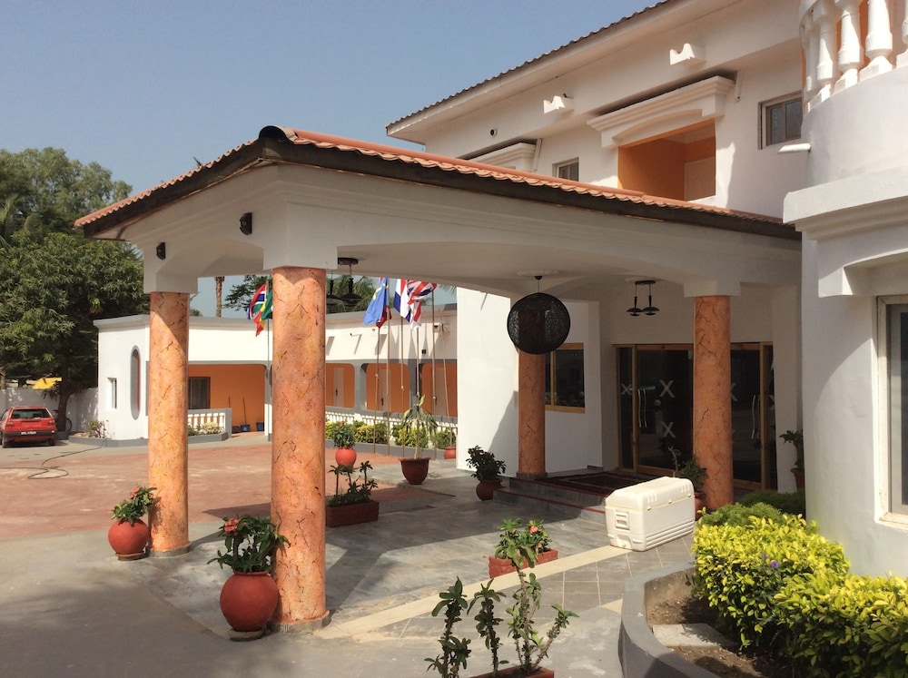 Mansea Beach Hotel 8/65