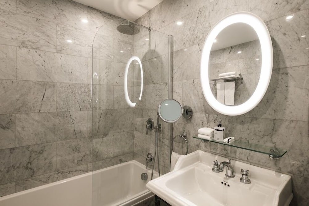The Gomerino Hotel 32/34