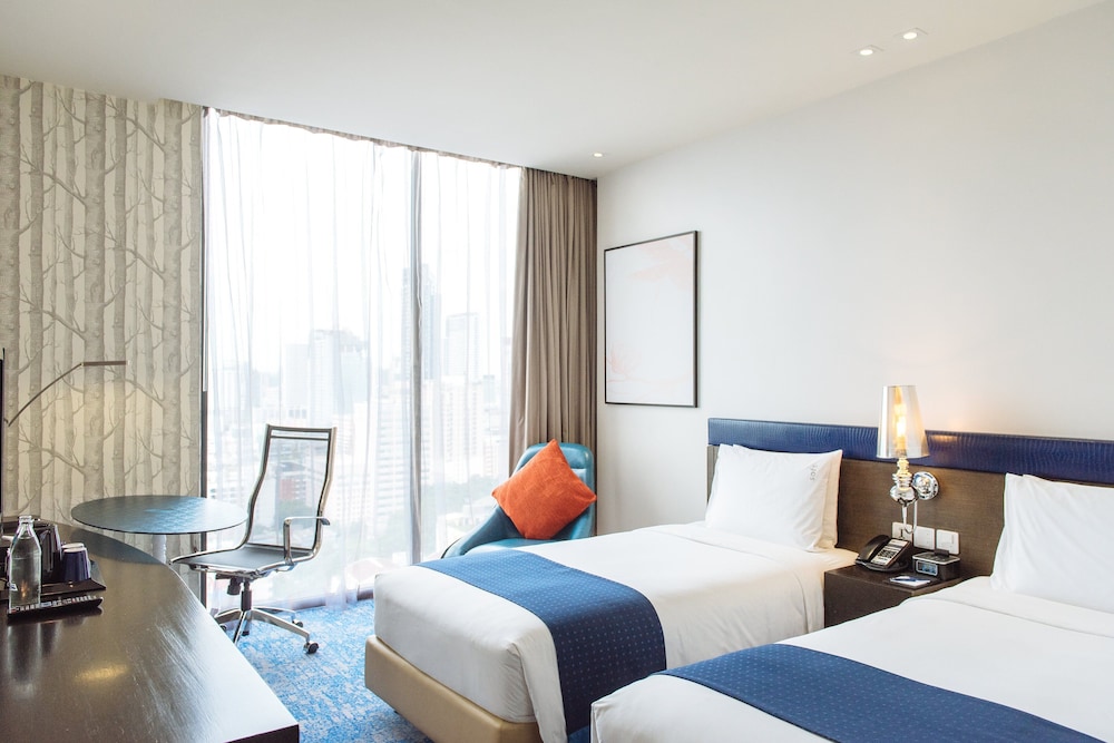 Holiday Inn Express Bangkok Siam 26/80