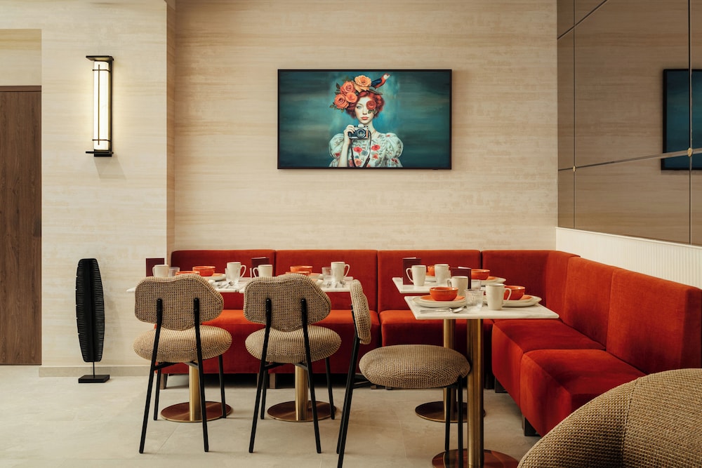 Jills Hotel 30/37
