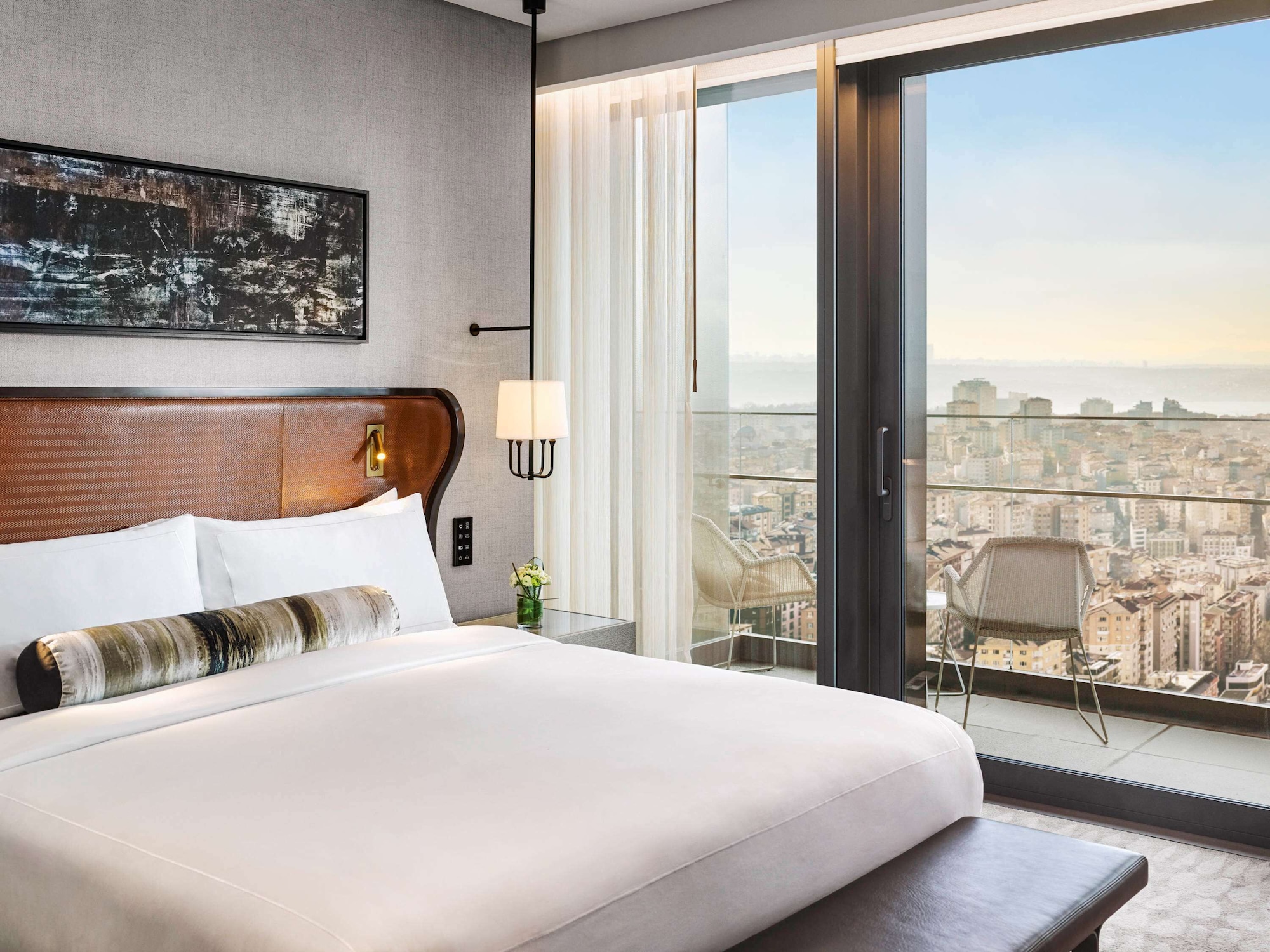 1 BEDROOM, SUITE, CLUB LOUNGE ACCESS