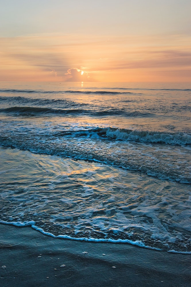 Guy Harvey Resort St. Augustine Beach 60/64