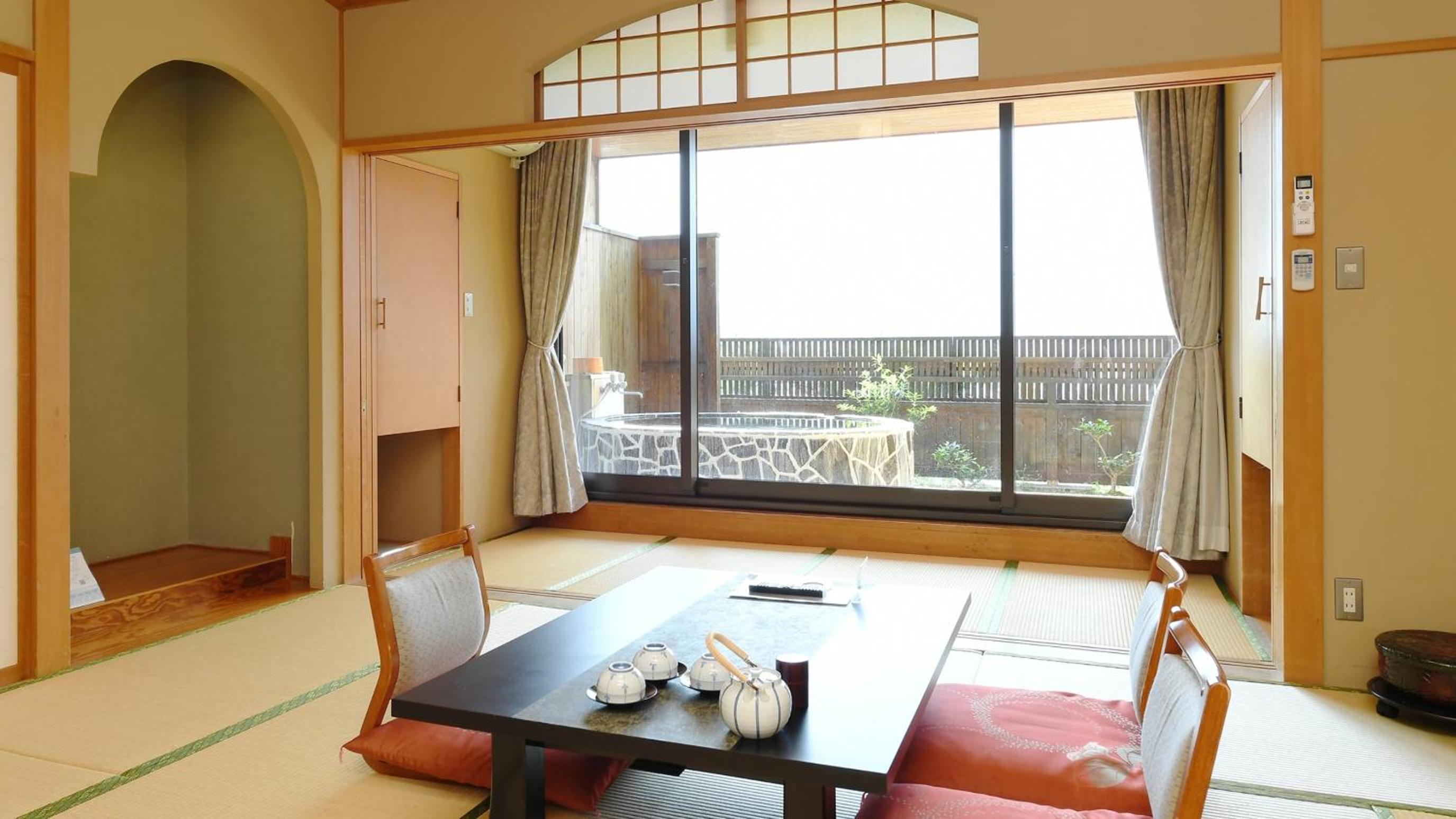 Japanese, Lake View, Outdoor Bath