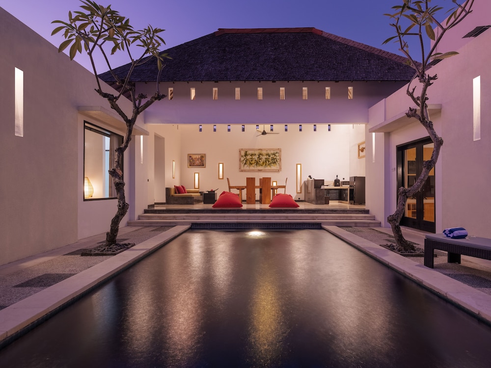 The Seminyak Suite - Private Villa 40/62