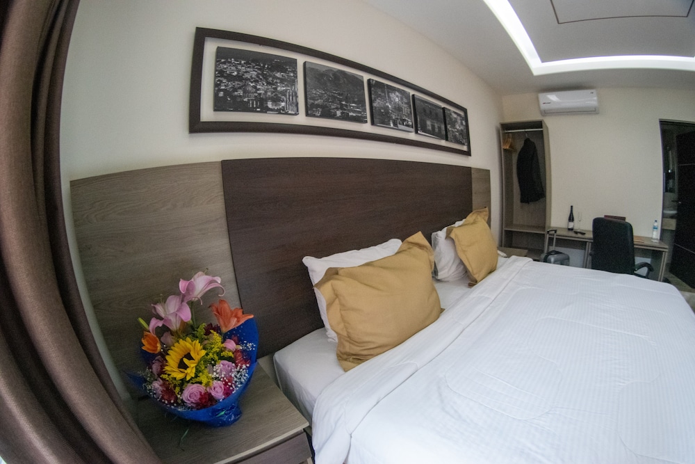 Hotel Grand River Plaza 29/58