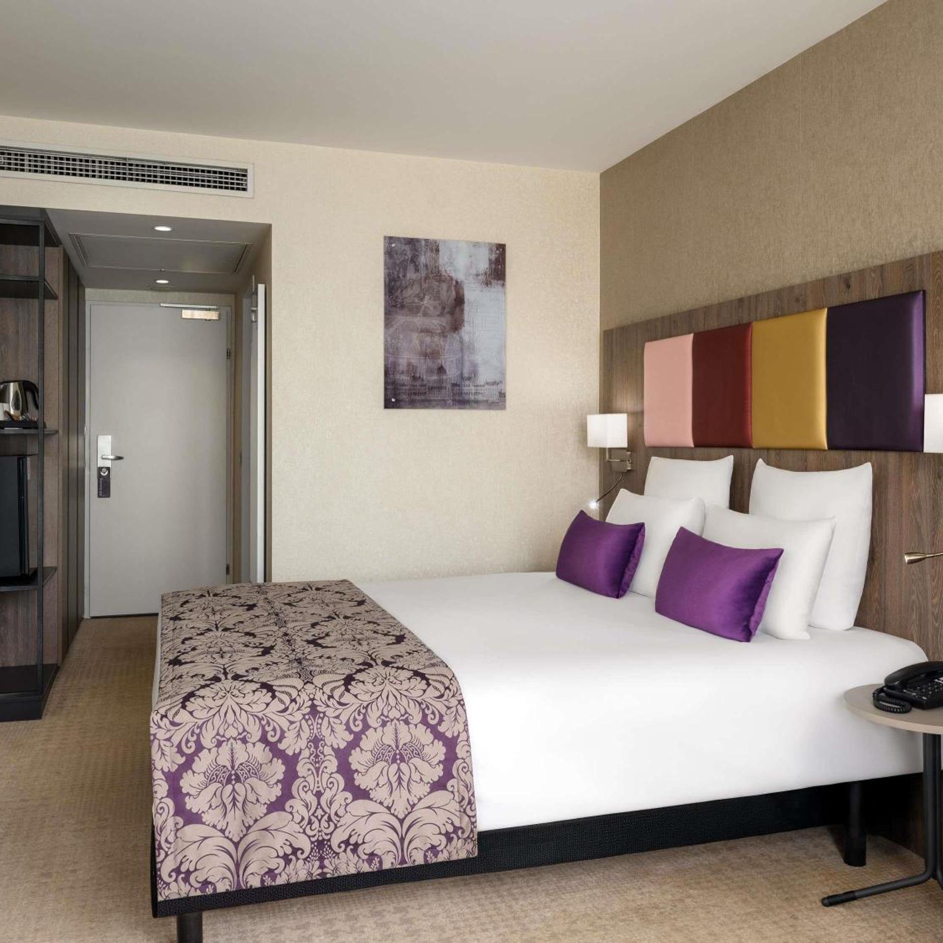 Privilege, Double Bed, Museum View, Mercure Budapest Korona Hotel 6/10