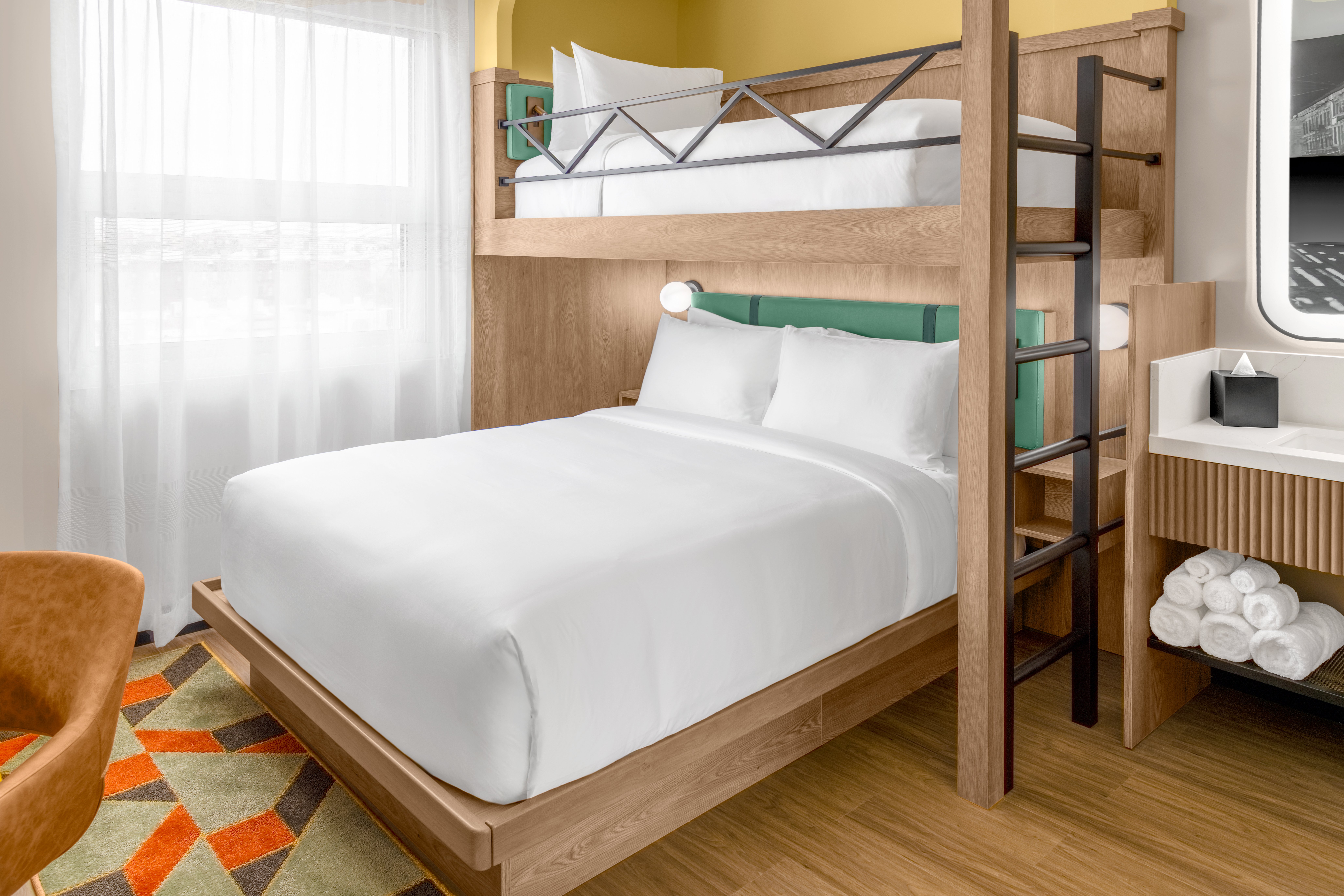 voco Astoria by IHG 12/50