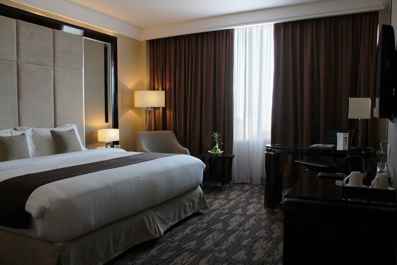 SWISS-BELHOTEL HARBOUR BAY 30/81