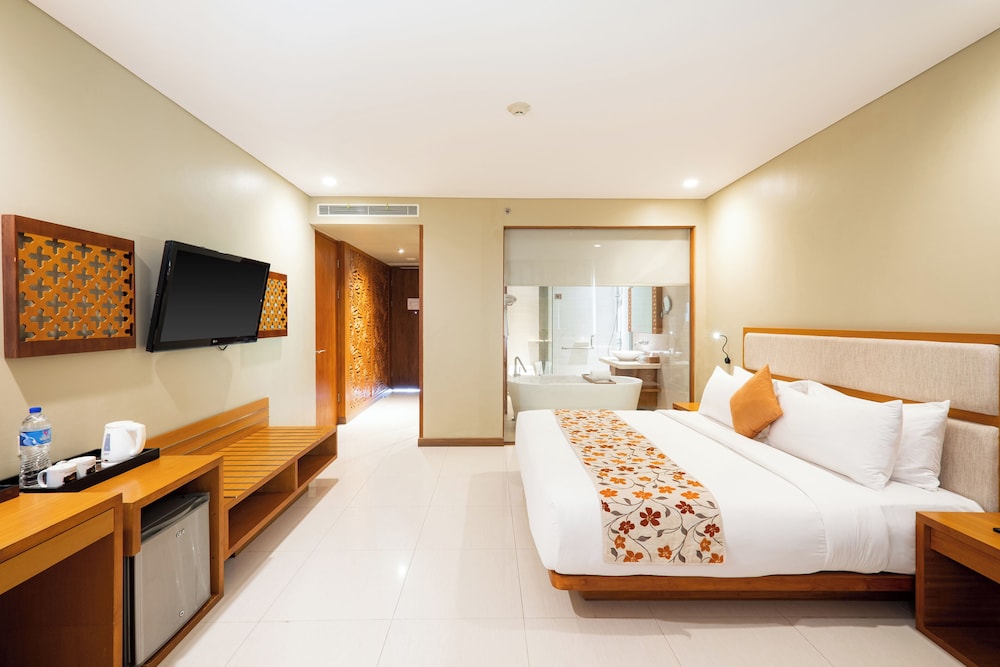 1 BEDROOM, DELUXE, DOUBLE BED, BALCONY