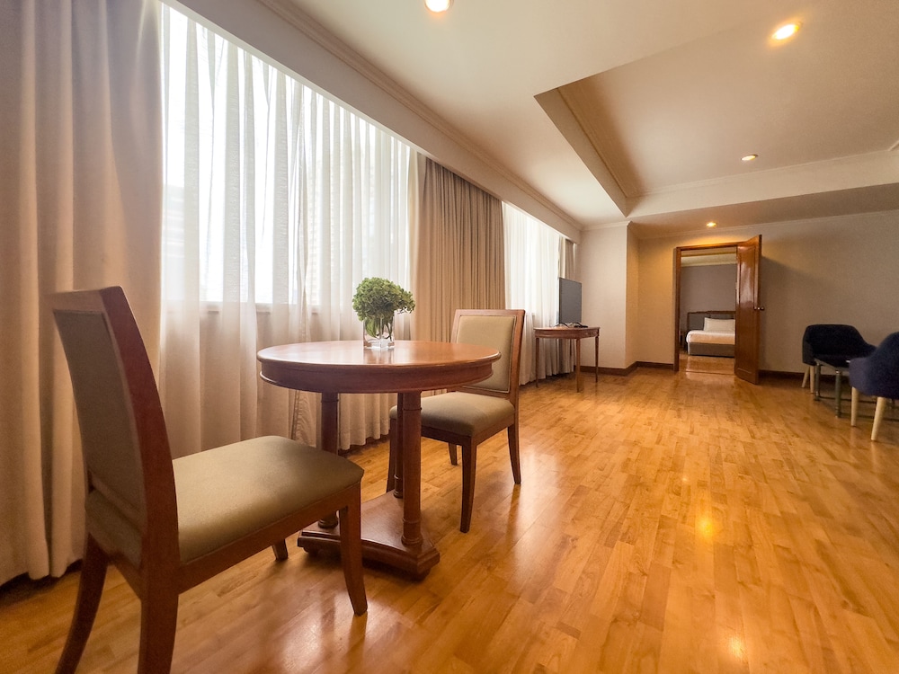 Rembrandt Residences Bangkok (Sukhumvit Soi 20) 62/83