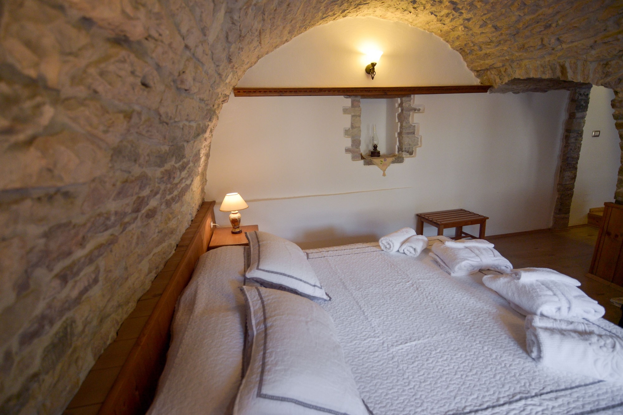 Room at HOTEL KALEMI 2, GJIROKASTER
