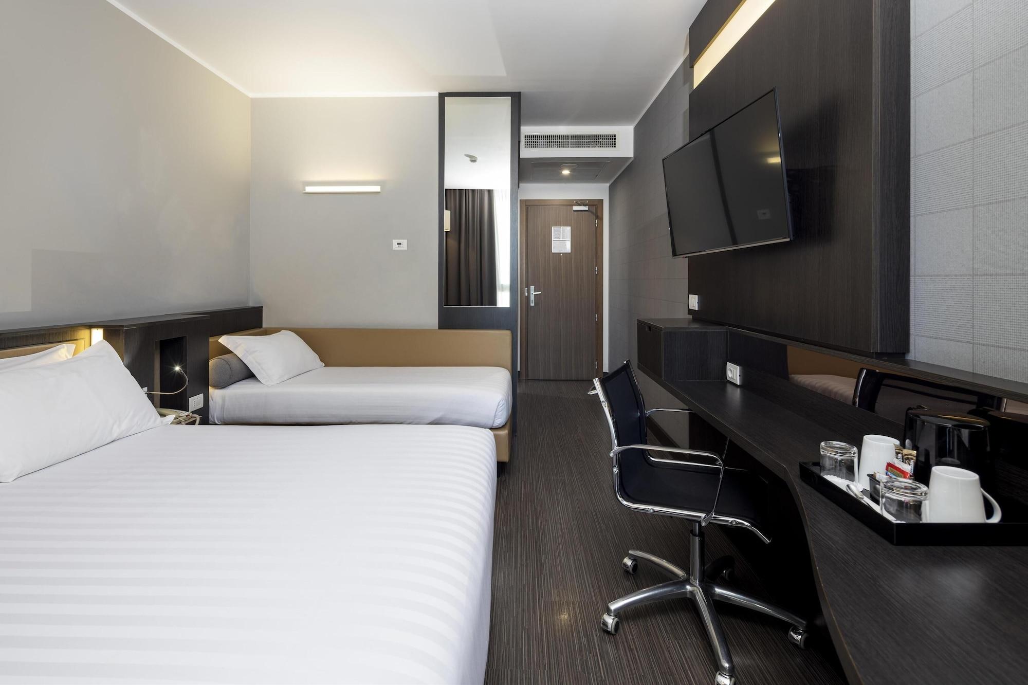 Standard, Multiple Beds