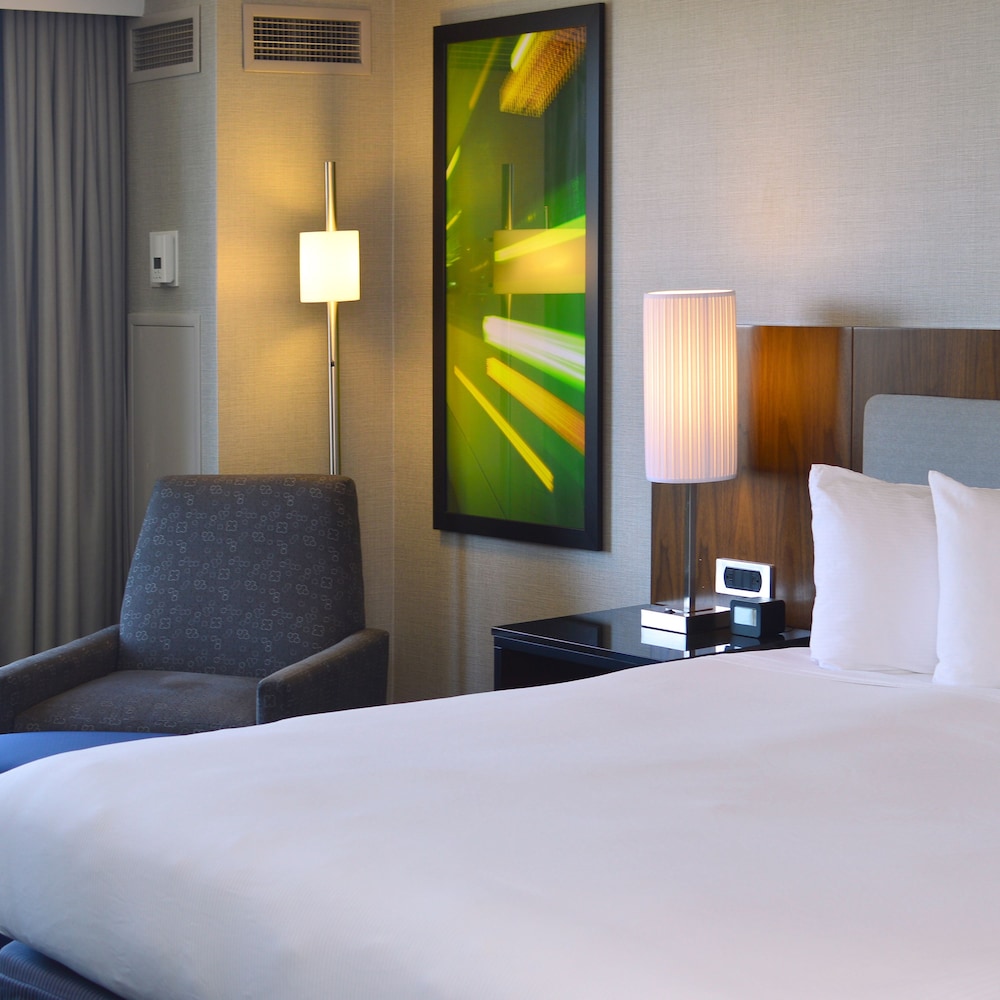 Doubletree By Hilton Newark Fremont 27/76
