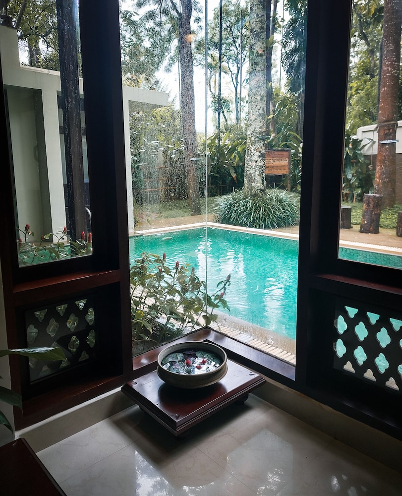 Green Woods Resort 36/70